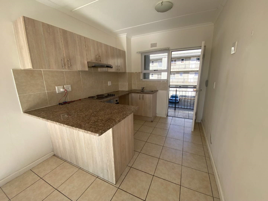 2 Bedroom Property for Sale in Muizenberg Western Cape